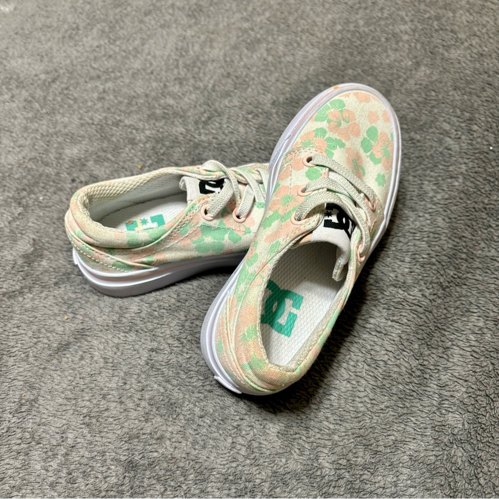 DC toddler girls shoes